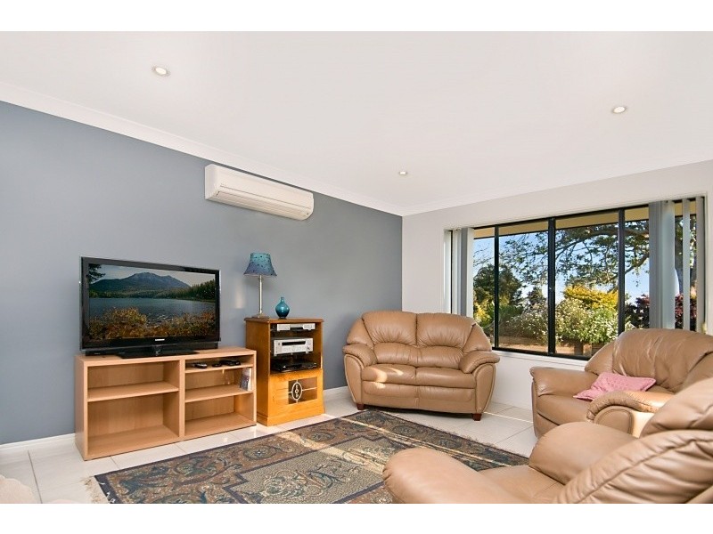 10 Water Gum Crescent, Maleny QLD 4552