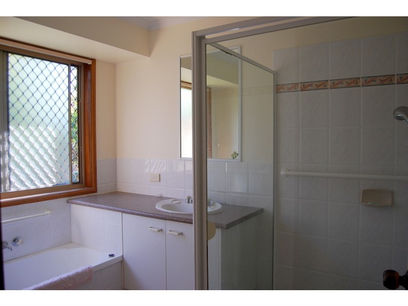 12 Fig Street, Maleny QLD 4552