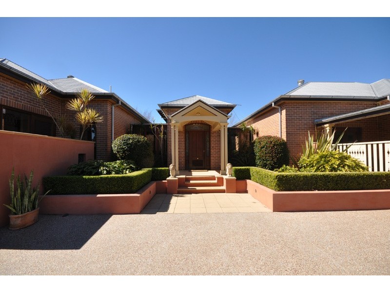 566 Mountain View Road, Maleny QLD 4552