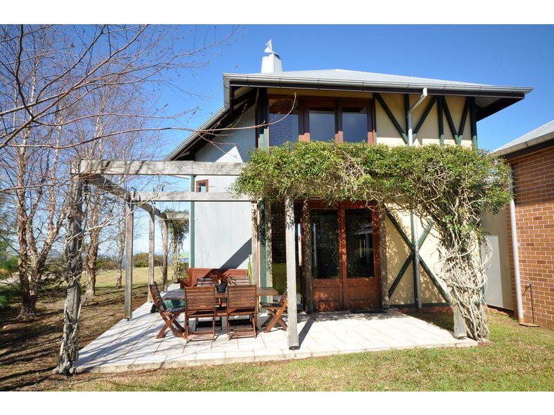 566 Mountain View Road, Maleny QLD 4552