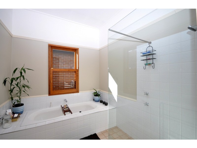 566 Mountain View Road, Maleny QLD 4552