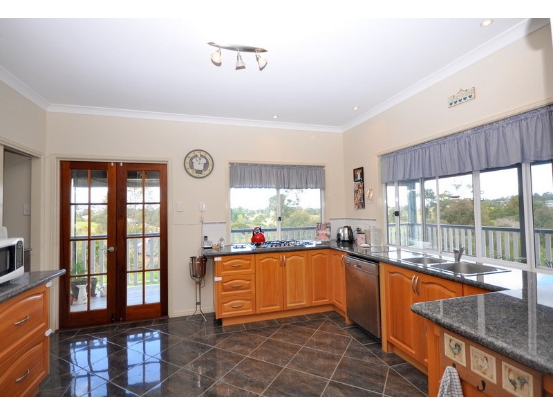 76  Tallowwood Street, Maleny QLD 4552