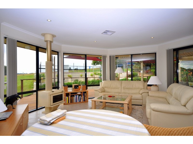 37 Avocado Lane, Maleny QLD 4552