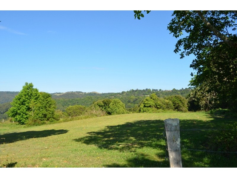 68 McCarthy Shute, Maleny QLD 4552