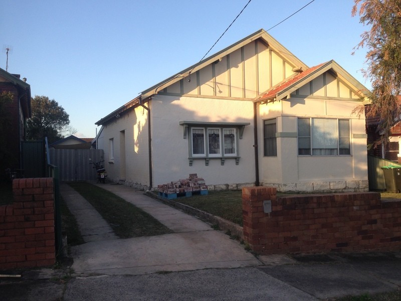 20 Manildra St, Earlwood NSW 2206