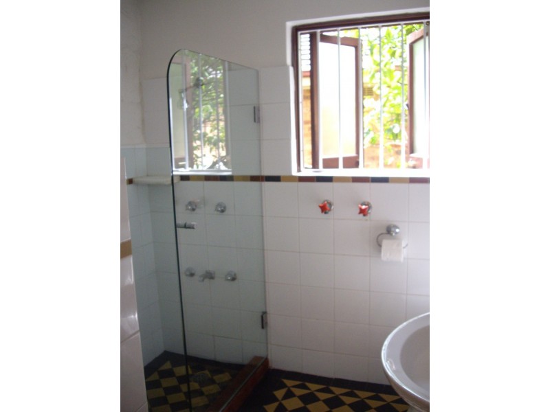 2/16 Wisdom Rd, Greenwich NSW 2065