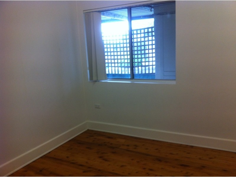 84 Wolli Ave, Earlwood NSW 2206