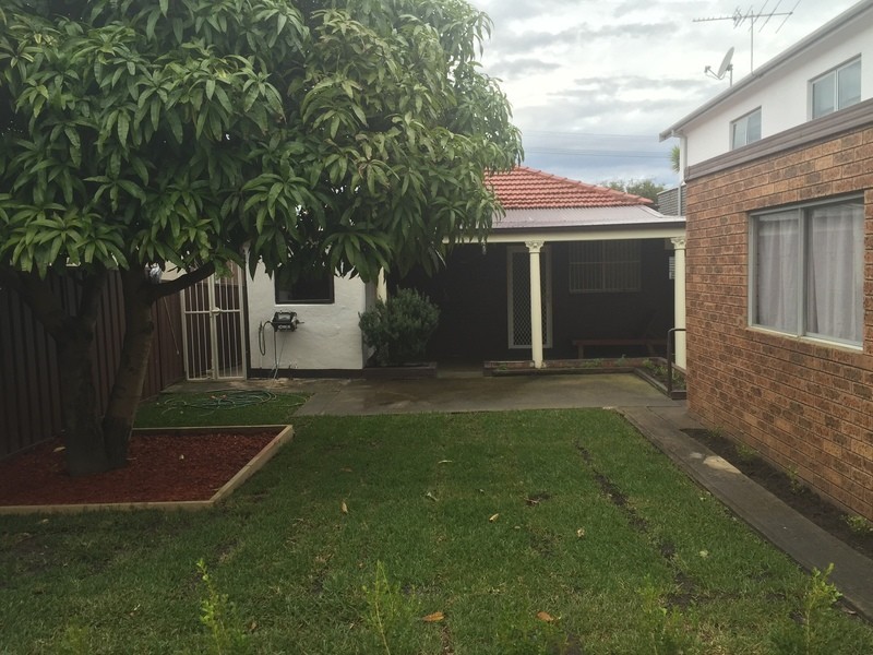 101 Thompson St, Earlwood NSW 2206