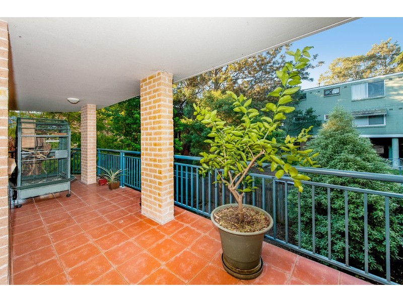 8/25a Good Street, Westmead NSW 2145