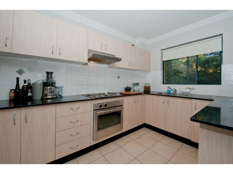 8/25a Good Street, Westmead NSW 2145