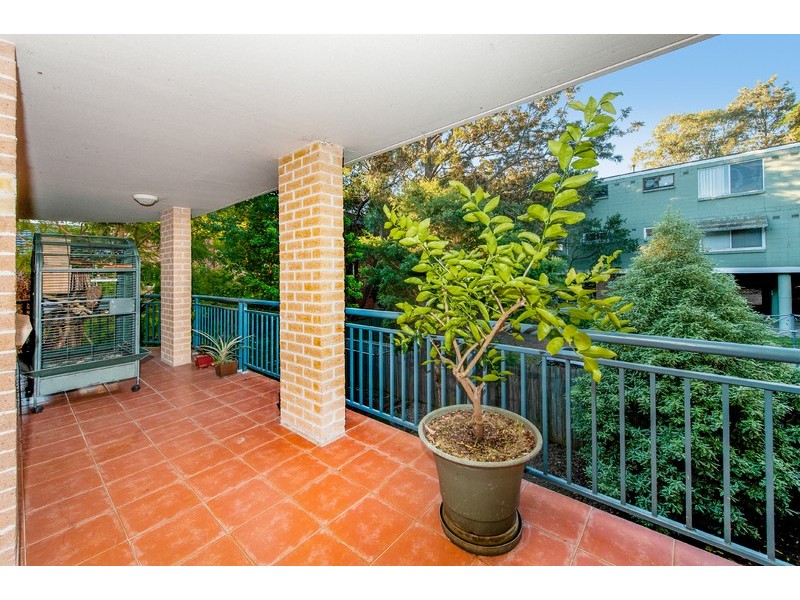8/25a Good Street, Westmead NSW 2145