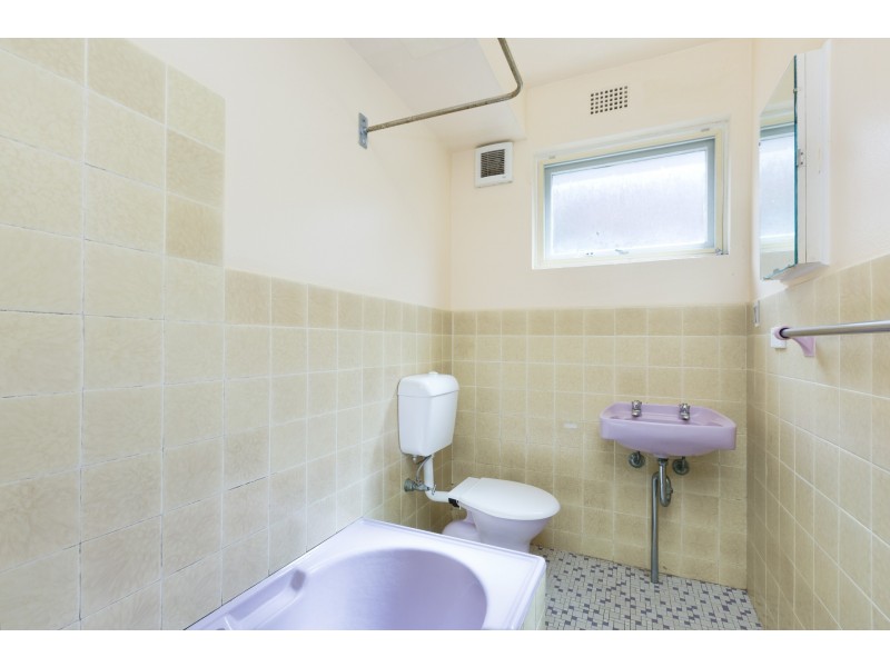 9/9 Queensborough Rd, Croydon Park NSW 2133