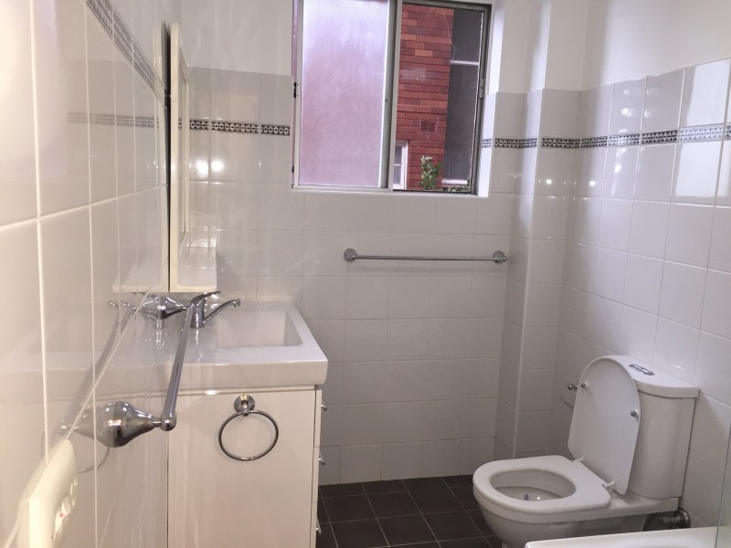 1/117 Victoria Rd, Punchbowl NSW 2196