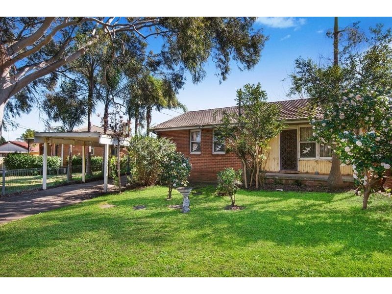 5 Torrens St, Punchbowl NSW 2196