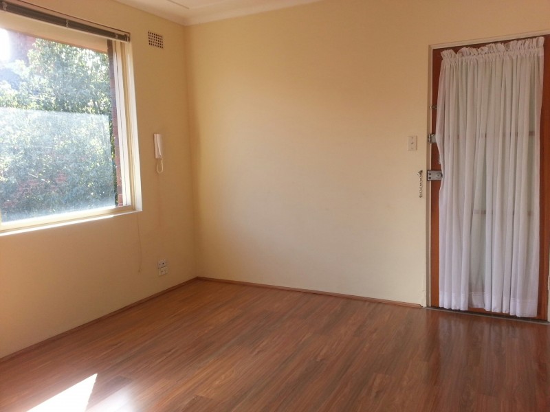 4/9 Queensborough Rd, Croydon Park NSW 2133