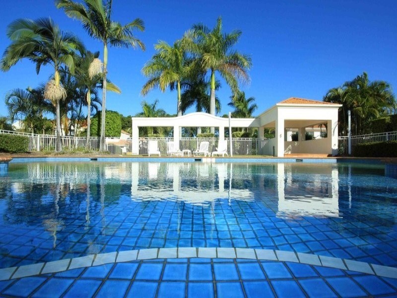 60 Caseys Rd, Hope Island QLD 4212