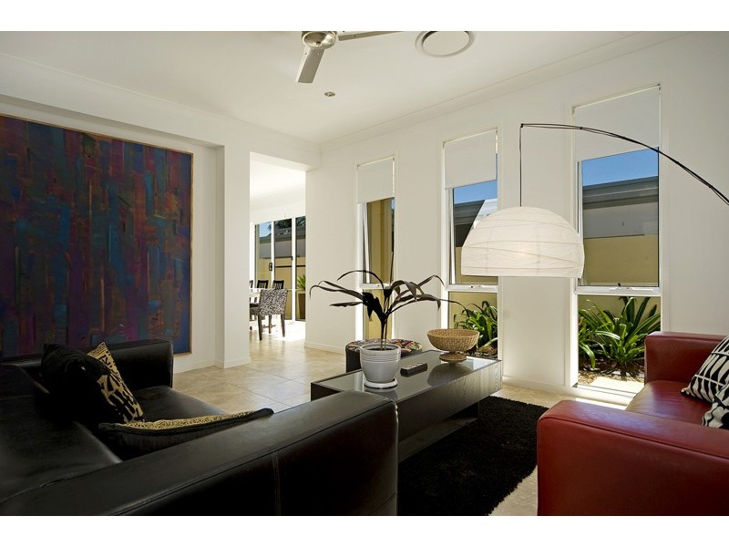 3016 Hillside Walk, Sanctuary Cove QLD 4212