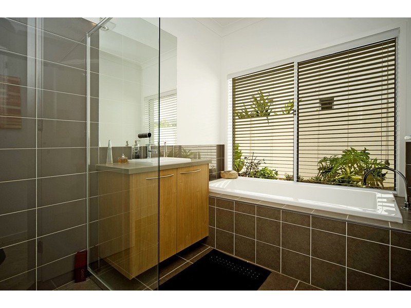 3016 Hillside Walk, Sanctuary Cove QLD 4212