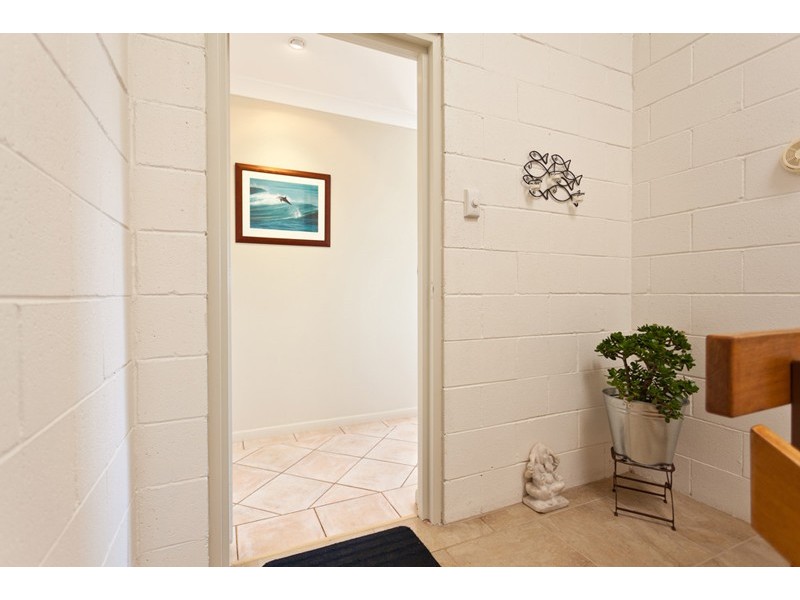 1/3 Nunyar Court, Ocean Shores NSW 2483