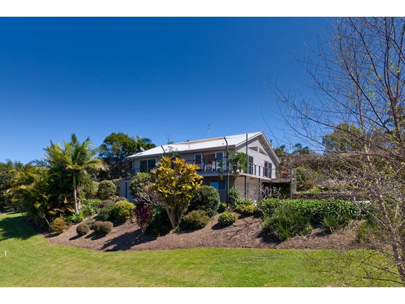 4 Goolara Court, Ocean Shores NSW 2483