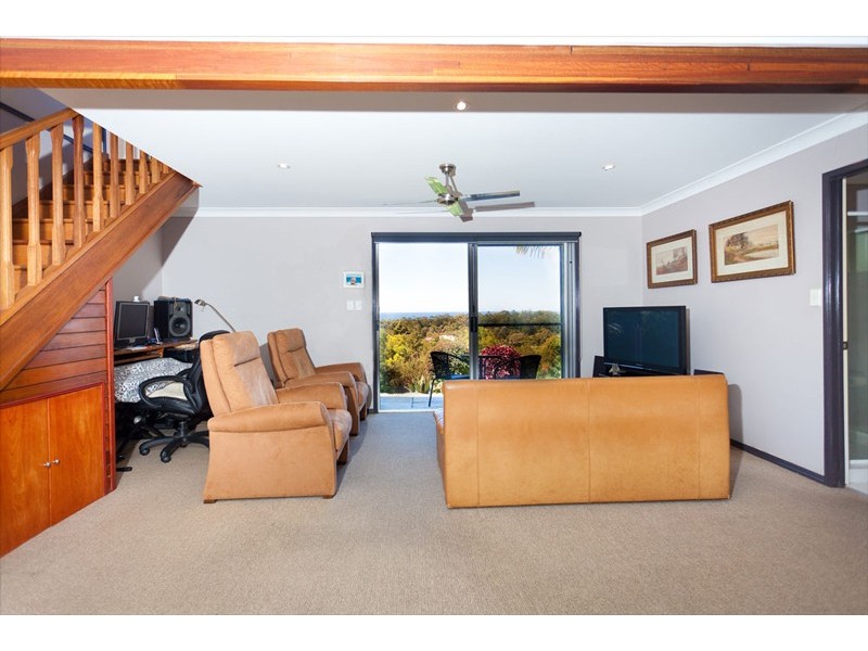 4 Goolara Court, Ocean Shores NSW 2483