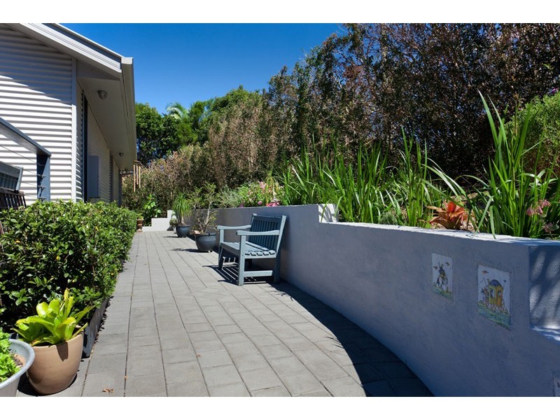 4 Goolara Court, Ocean Shores NSW 2483