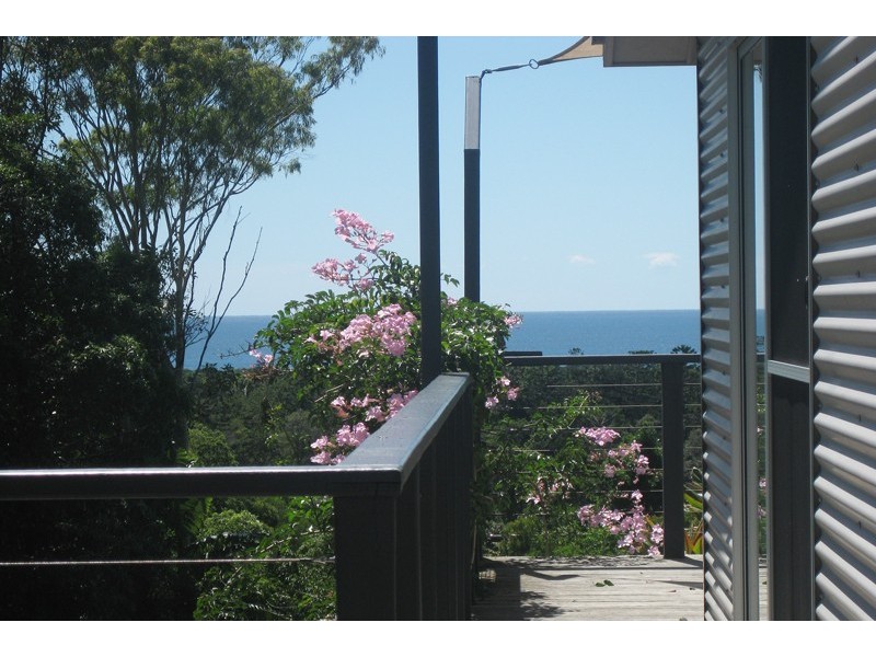 4 Goolara Court, Ocean Shores NSW 2483