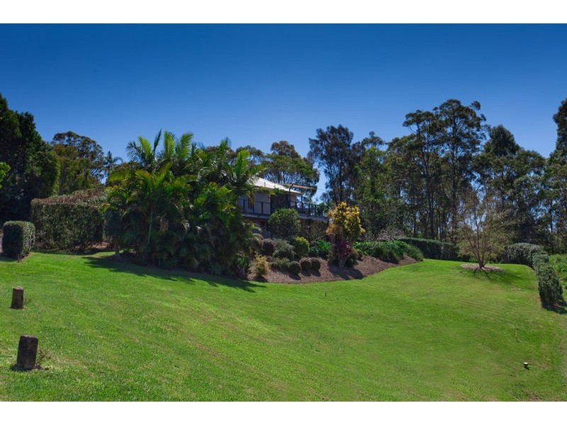 4 Goolara Court, Ocean Shores NSW 2483