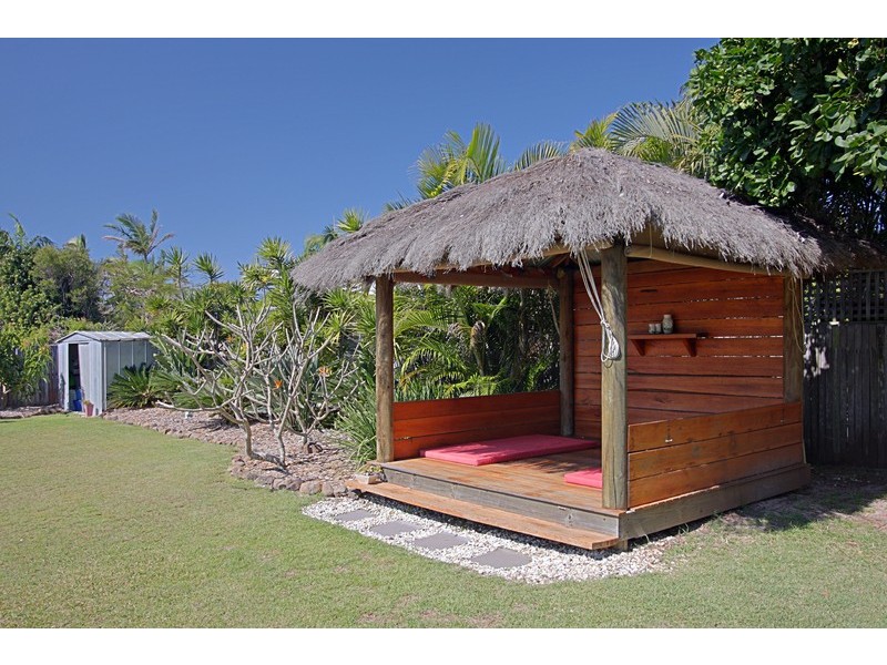 10 Beachside Drive, Suffolk Park NSW 2481