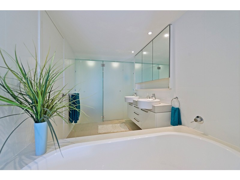 6102/323 Bayview Street, Hollywell QLD 4216