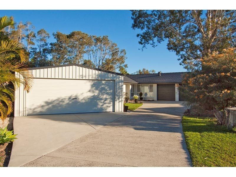 24 Berrimbillah Court, Ocean Shores NSW 2483