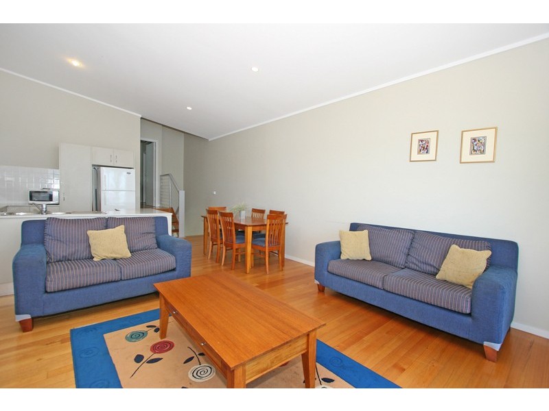 2/6 Bay Street, Angourie NSW 2464