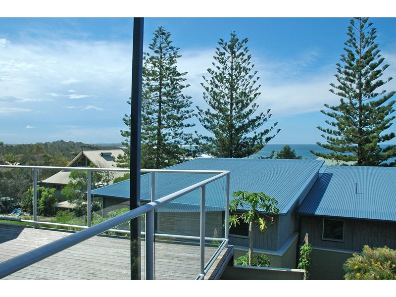 2/6 Bay Street, Angourie NSW 2464