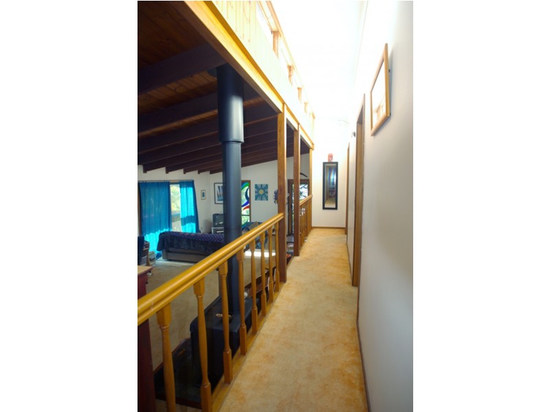 11 Inderwong Avenue, Ocean Shores NSW 2483