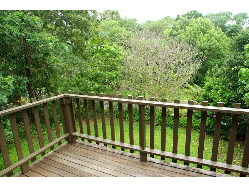11 Inderwong Avenue, Ocean Shores NSW 2483