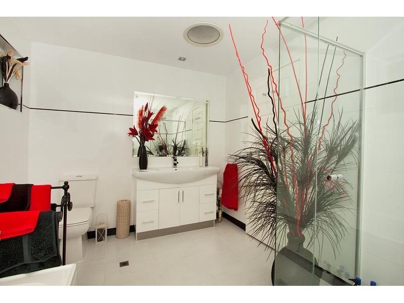 24 Berrimbillah Court, South Golden Beach NSW 2483