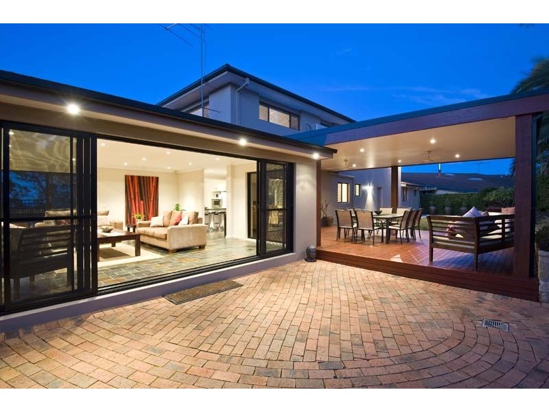 8 The Greenway, Elanora Heights NSW 2101