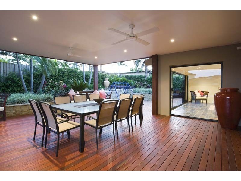 8 The Greenway, Elanora Heights NSW 2101