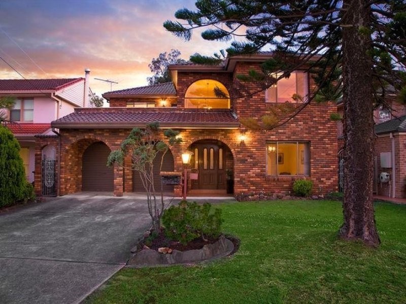 34 Hawkesbury Esplande, Sylvania Waters NSW 2224