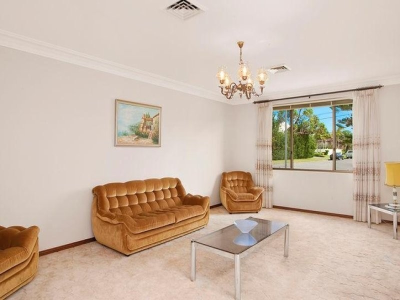 34 Hawkesbury Esplande, Sylvania Waters NSW 2224