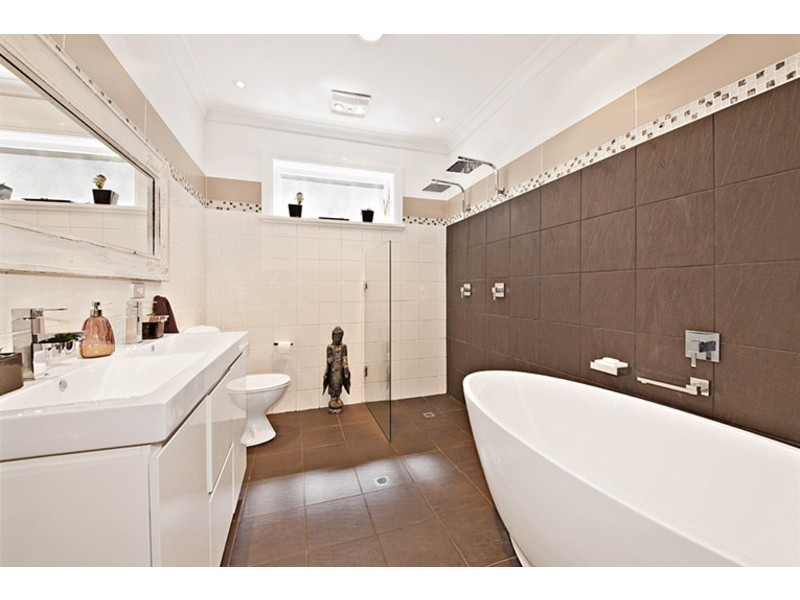 21 Ducros Street, Petersham NSW 2049