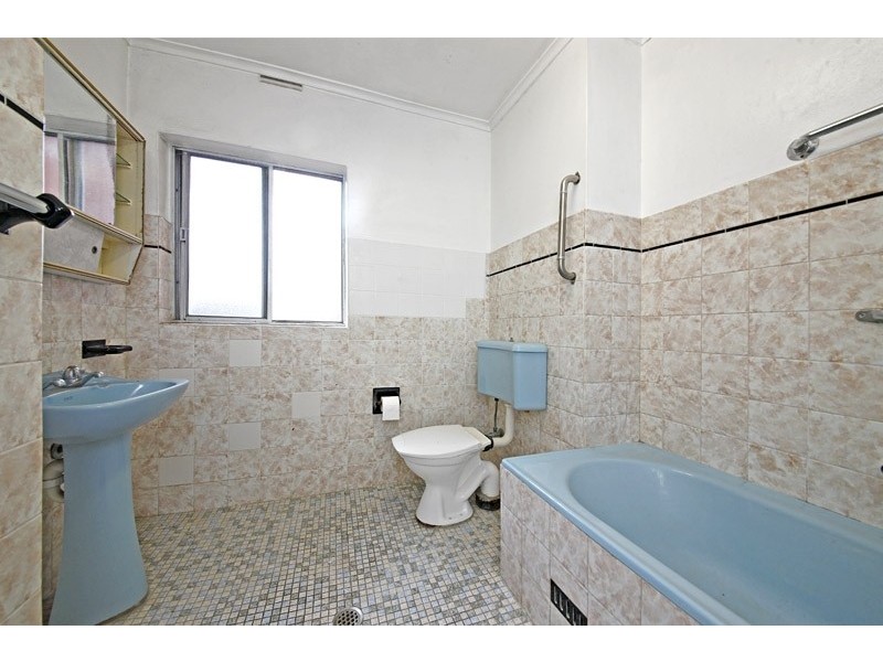 2/48-50 Windsor Avenue, Croydon Park NSW 2133