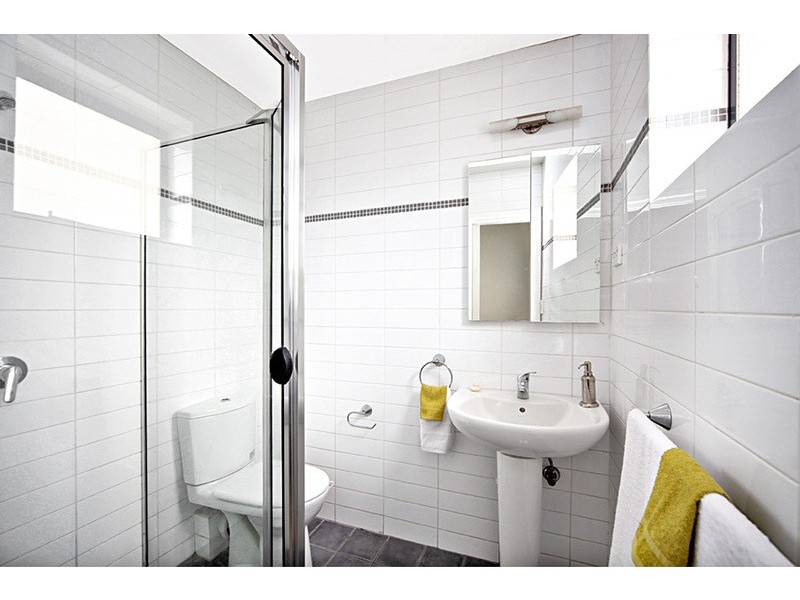 1/118 New Canterbury Road, Petersham NSW 2049