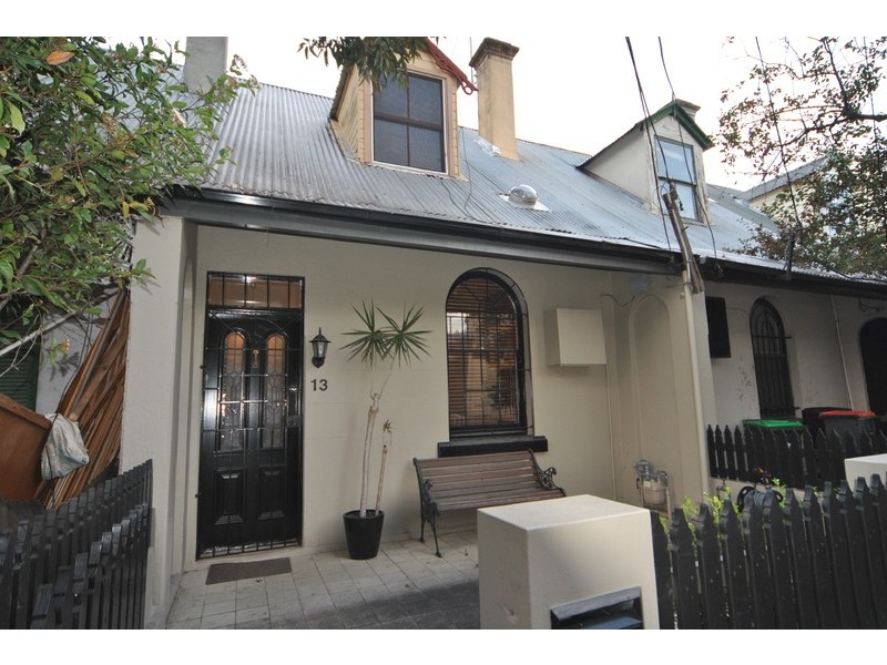 13 Commodore St, Newtown NSW 2042
