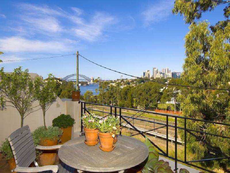 Phillip Street, Birchgrove NSW 2041