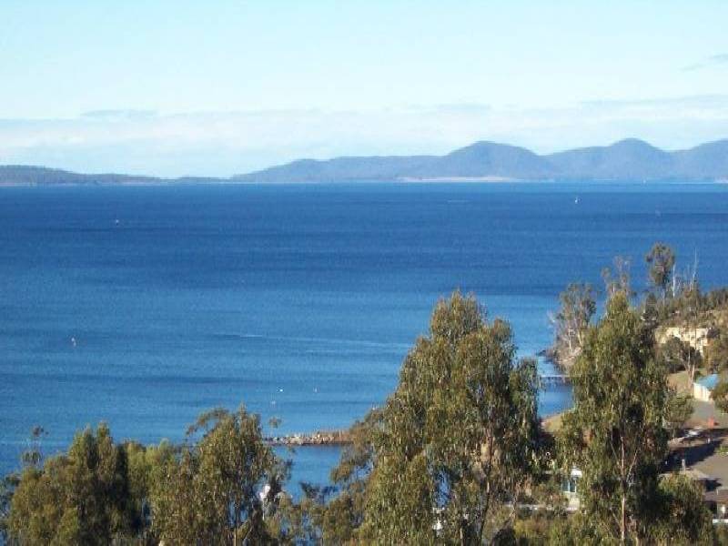Bernacchi Drive, Orford TAS 7190