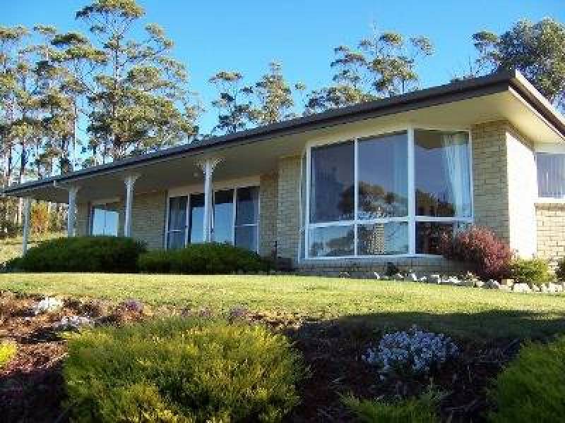 Bernacchi Drive, Orford TAS 7190
