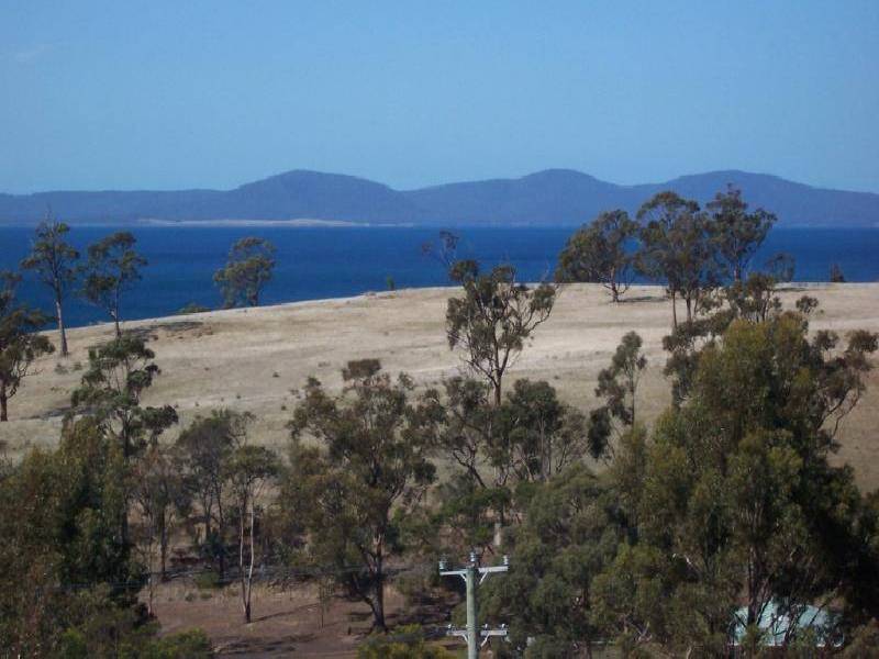 Bernacchi Drive, Orford TAS 7190