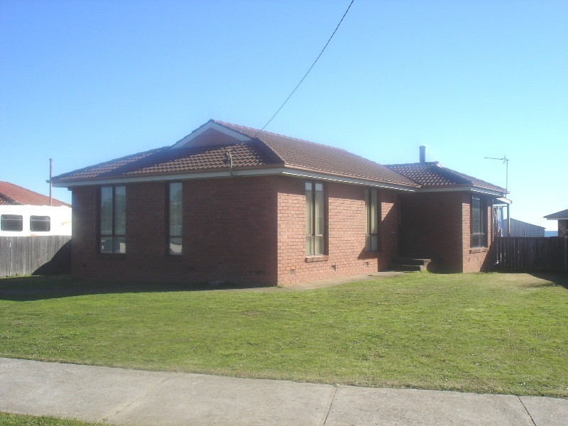 Illaroo Avenue, East Devonport TAS 7310