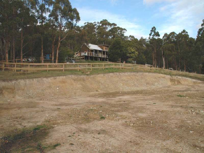 Cawthorns Road, Wattle Grove TAS 7109